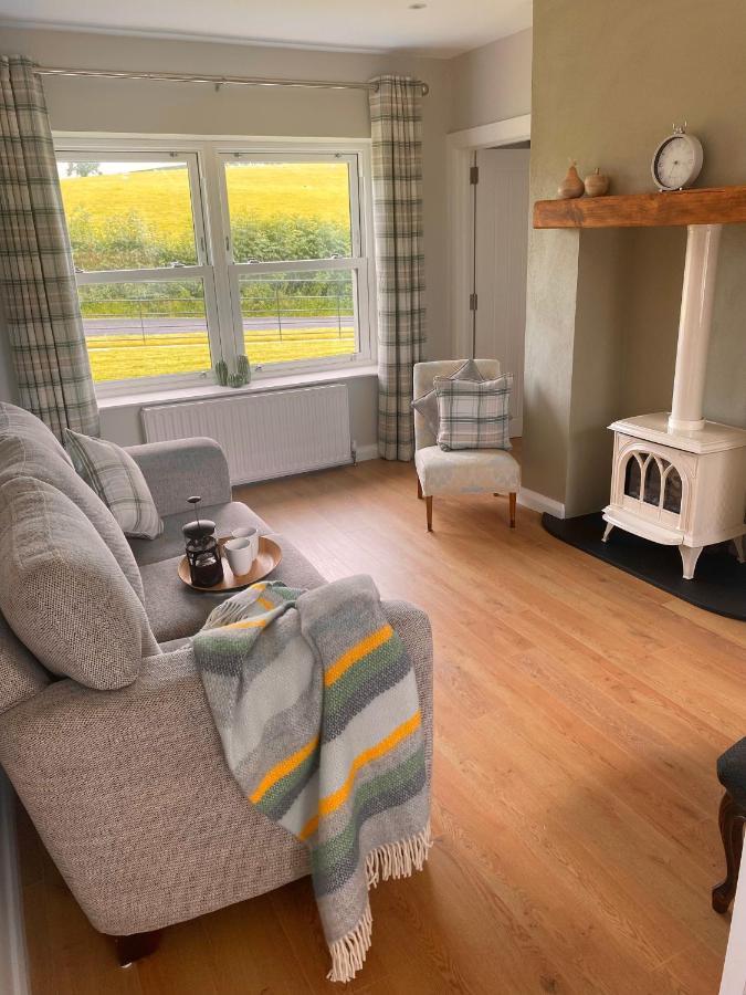 The Gate Lodge At Dunnanew - 4 Star- Sleeps 5 Seaforde Exterior photo
